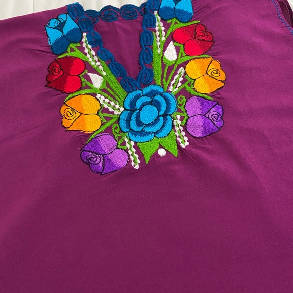 Mexican Blouse and Belt. It can sell separately. - Picture 4 of 4